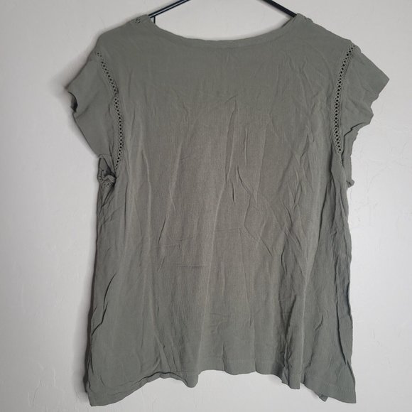 Buffalo David Bitton Green Blouse Top Vicose Size Large Short Sleeve - Picture 2 of 3